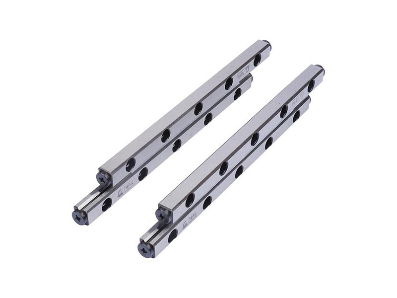 交叉滾子導(dǎo)軌和直線導(dǎo)軌對比